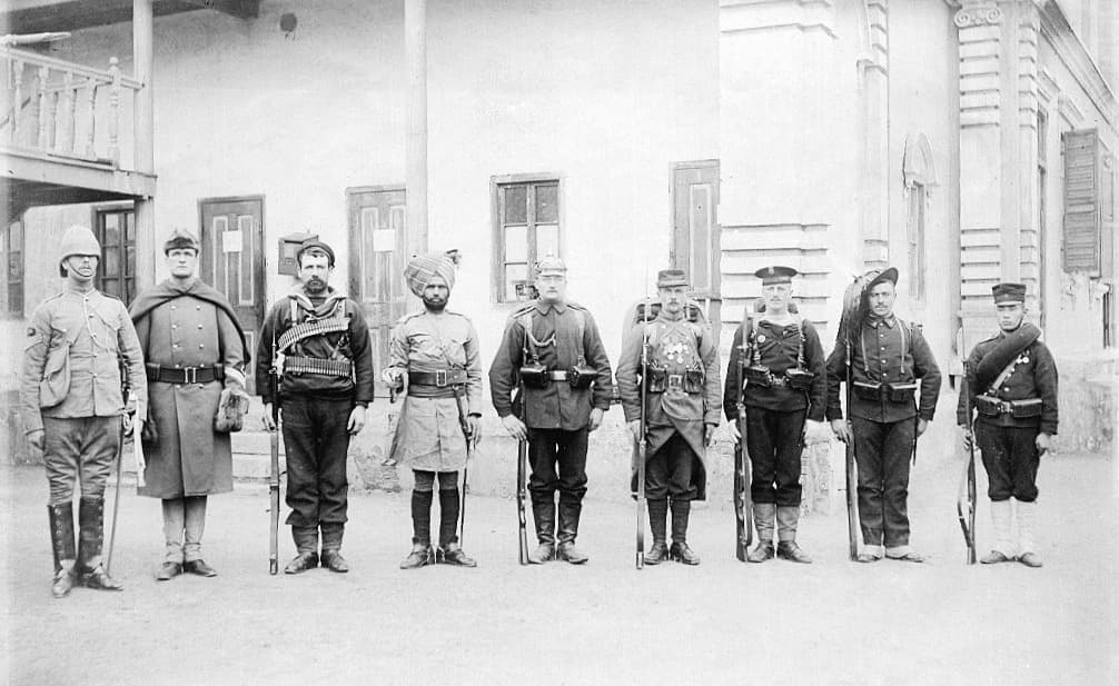 Probably German officer Franz Scholz (in Tientsin / Tianjin), Public domain, via Wikimedia Commons